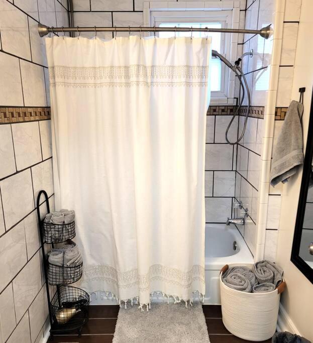 Apple Hill Bungalow, Family And Pet Friendly! Bristol Zewnętrze zdjęcie